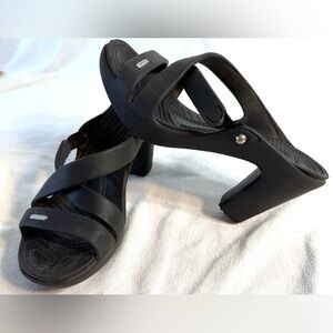 Crocs Black Women's Heeled Sandals size 8W